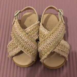 Manuala de Juan crisscrossed sandals size 19